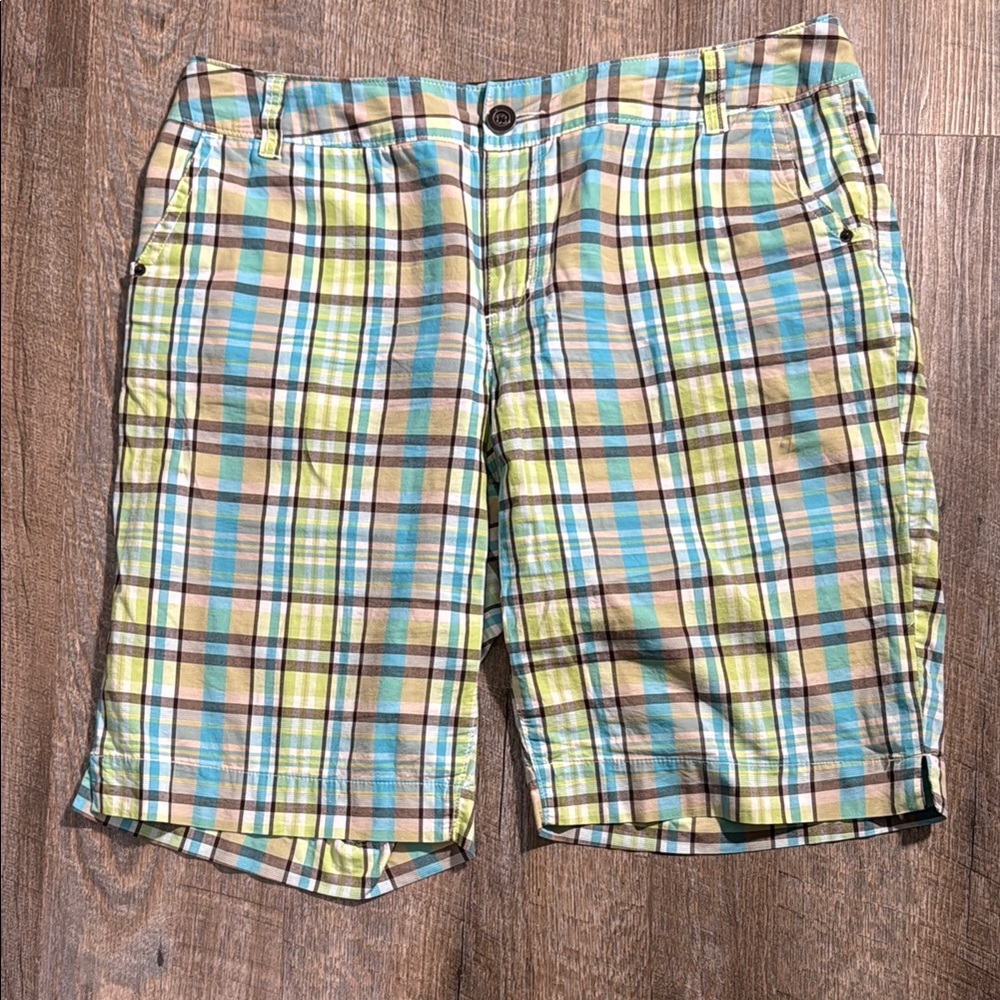 Cato Plaid Women’s Cropped Pants in Blue, Green, and Tan